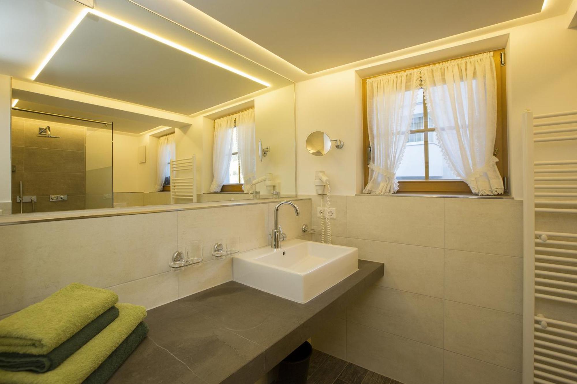 Hotel Tanzer Ишгъл Екстериор снимка