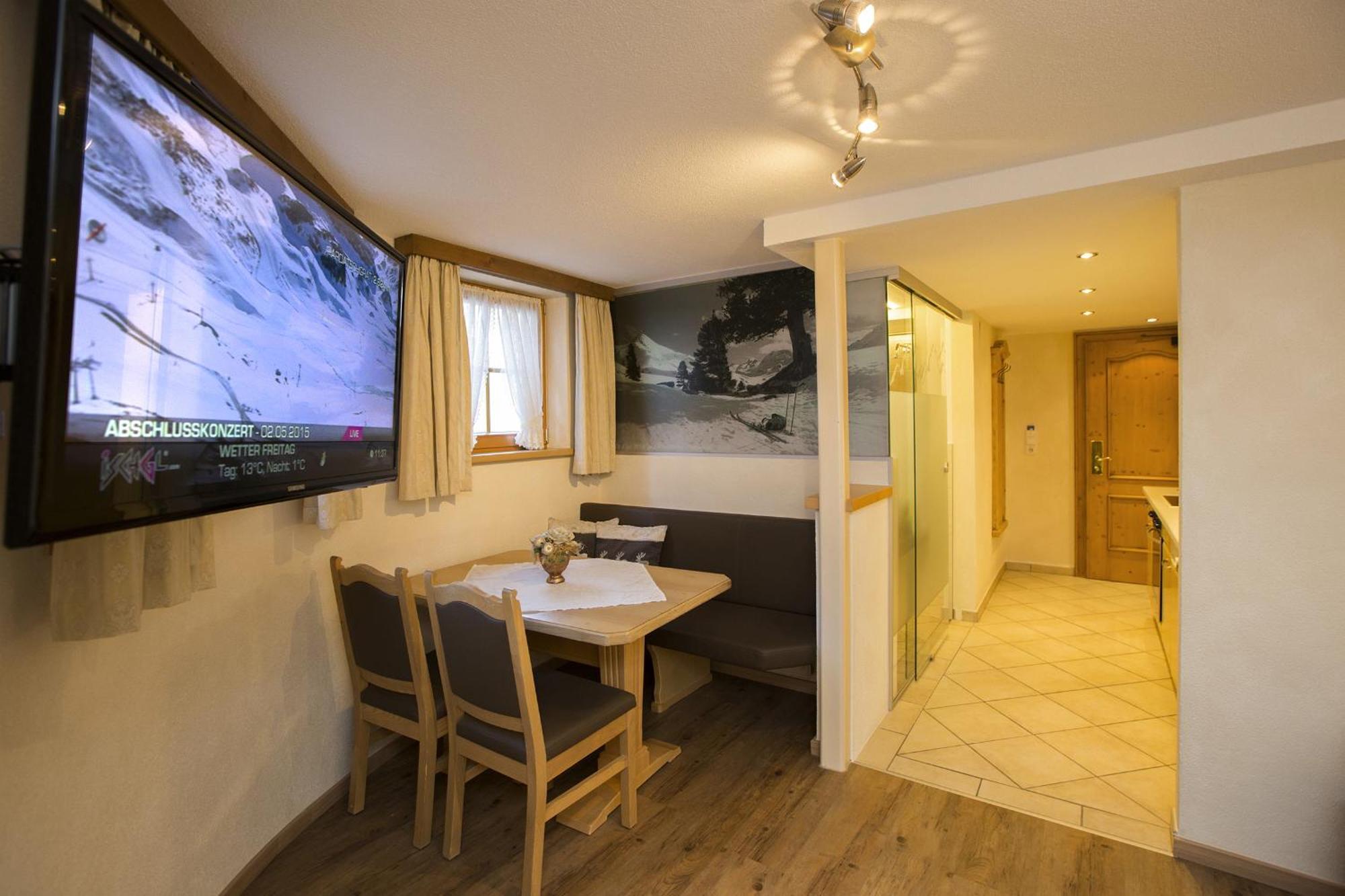 Hotel Tanzer Ишгъл Стая снимка