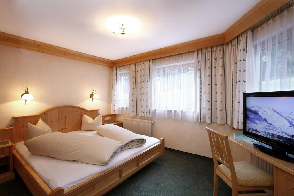 Hotel Tanzer Ишгъл Екстериор снимка